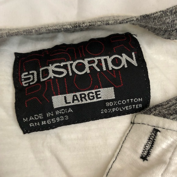 Distortion White with Grey Large Shirt - Picture 3 of 8